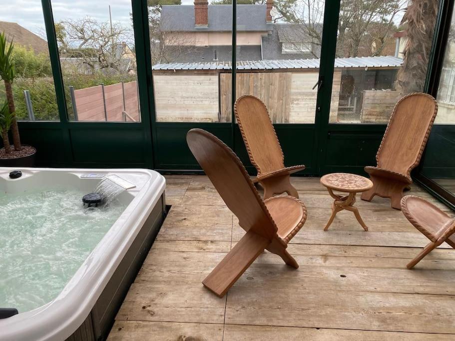 Maison Confortable Pour 10 Personnes Avec Jacuzzi Ульгат Экстерьер фото
