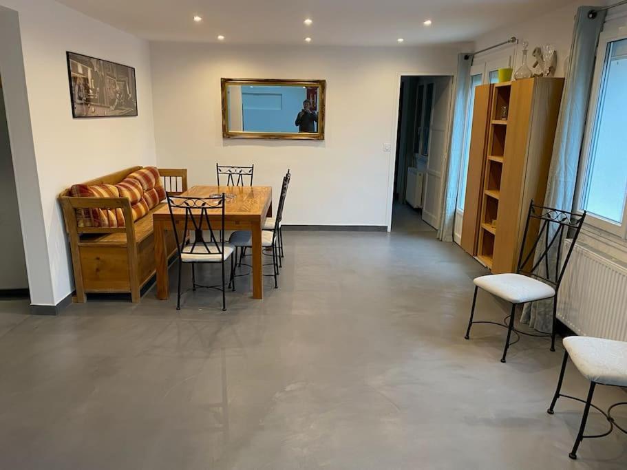 Maison Confortable Pour 10 Personnes Avec Jacuzzi Ульгат Экстерьер фото